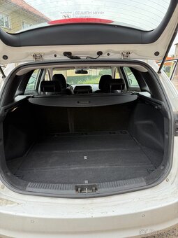 Hyundai i30 1.6 CRDi - 18