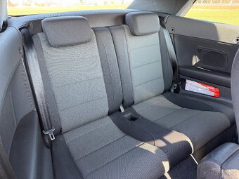 VW GOLF VI 1.2 TSI KABRIO //2012 1.MAJITEL SERVISKA TOP STAV - 18