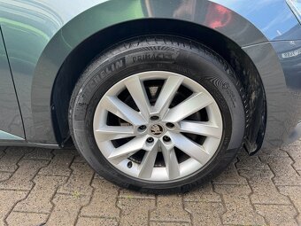 Škoda Superb 3 2.0TDI 110kW DSG Matrix LED Tempomat Navigace - 18
