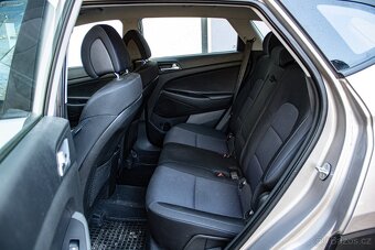 Hyundai Tucson 1.7 CRDi Family - 18