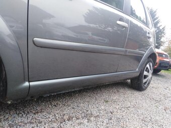 CITROEN C3 1,4 HDi NAFTA 66 KW KLIMATR, TEMP..ZA 29000 KČ - 18