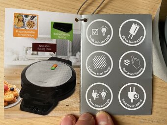 Nový vaflovač Sencor v originálním balení - 18