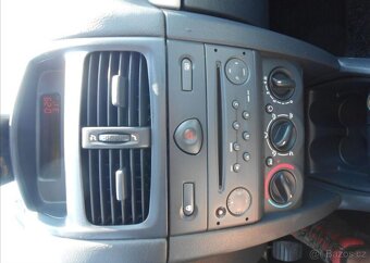 Renault Clio 1,2 55 kW KLIMA Historie benzín1 - 18