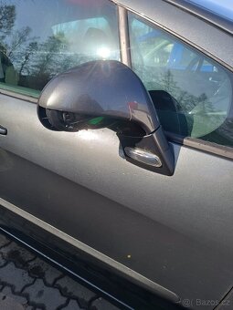 Peugeot 308 2008 - 18