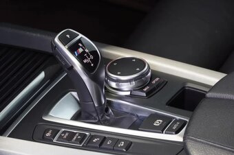 BMW X5, M50D,126000KM,HUD,PANO,SOFTCLO - 18