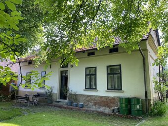Rodinný dům 5+1 u zámecké zahrady, obec Dobřenice. - 18