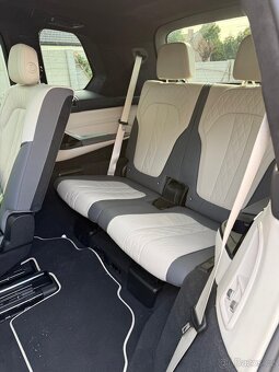 BMW X7 xDrive 40d M packet   Nový motor - 18