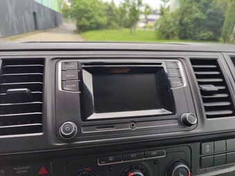 VW Transporter Comfortline Long T6 2.0TDI 110kW 4x4 7míst - 18