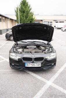 BMW Rad 3 Touring 320d xDrive Advantage A/T - 18
