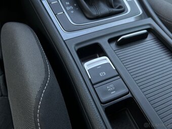 Volkswagen Golf, 2,0TDI 110kW, DSG, VIR. COCKPIT, SERVISKA - 18