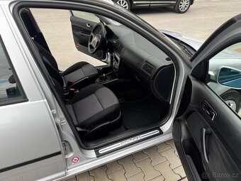 Volkswagen Golf IV 1.6i 77Kw Special- Klima - 18