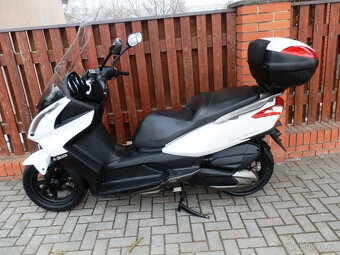 Kymco Downtown 300i - 18