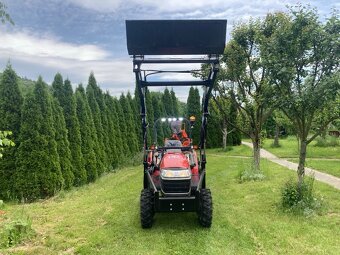 Malotraktor s čelním nakladačem YANMAR EF 224d 4x4 - 18