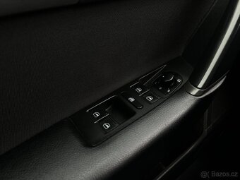 Volkswagen Passat, 1,6TDI 77kW, Navi, AC, CEBIA - 18