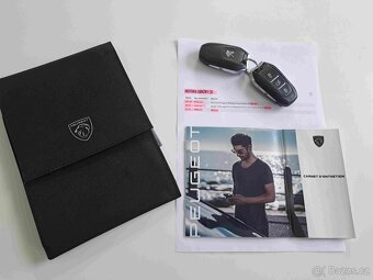 Peugeot 5008 1.2 PT EAT8 ALLURE - 1817 - 18