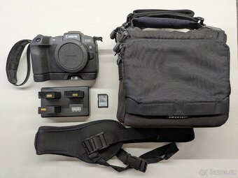 CANON RP- FULL FRAME, TOP STAV + PŘÍSLUŠENSTVÍ - 18