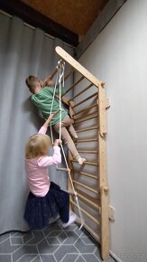Žebřiny . montessori  Piklerové, Piklerův trojúhelník - 18