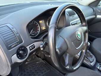 Octavia2 kombi 1.9tdi 77kw 2009 ELEGANCE vyhřívané sedačky - 18
