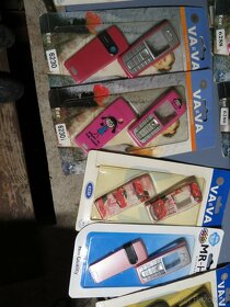 MIX Neoriginální kryty housing Nokia 50+ krytů - 18