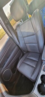Jeep Grand Cherokee Summit 5.7 HEMI, možnost odpočtu - 18
