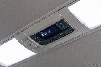 Volkswagen Multivan 2.0 TDI T6.1 - 18