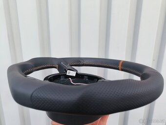 Nový kožený volant Audi PERFORMANCE, exkluzivní tvar - 18