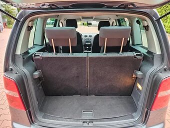 VW Touran 1.9TDI 77kW 7.Míst,Serviska,Klima,Tažné. - 18