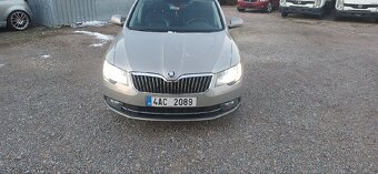 Skoda superb elegance 2.0 tdi 125 kw 4x4 dsg - 18