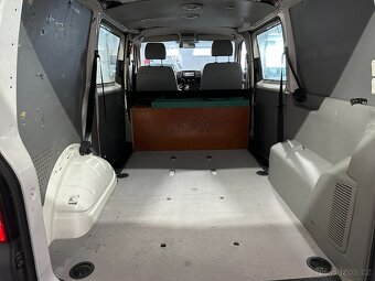 Volkswagen Transporter 2,0 CNG 2x ŠOUPAČKY WEBASTO - 18
