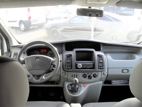 Opel Vivaro 2,0 CDTI 6 Míst Klima 229.000Kč - 18