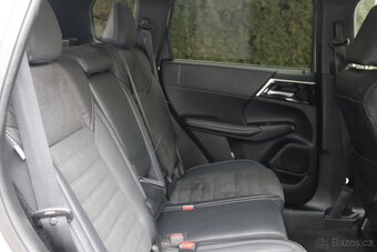 Mitsubishi Outlander 2.4 ,7míst, intense - 18