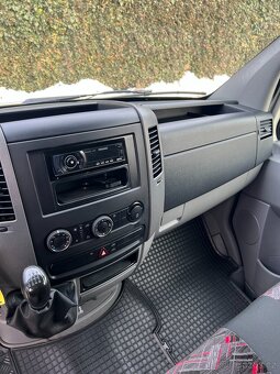 Volkswagen Crafter 2.5 TDi 120 kW - 18