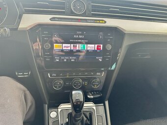 Volkswagen Passat - 18