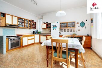 Prodej rodinného domu 204 m2 Branická, Praha - 18