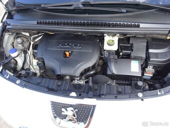 Peugeot 3008 2.0 HDI r.v.2010 (110 kw) Koupeno ČR - 18
