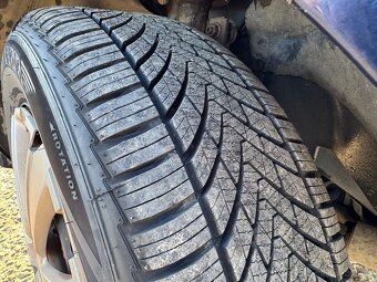 Ford Fusion 1.4i 59 kW 2005 - 18