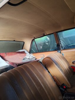 Mercedes Benz W115 - 18