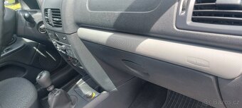 Clio - Najeto 50 000 km - Super stav - 18