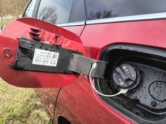 Hyundai i30 combi 1.majitel, garážované rok 2023 - 18