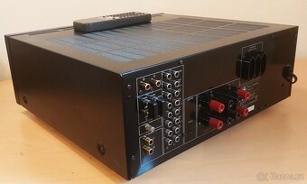 YAMAHA AX-1070 TOP STEREO AMPLIFIER - 18
