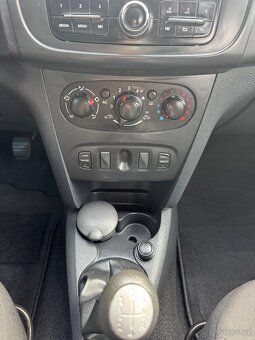 DACIA SANDERO 1,2 i  16V.   77.800 KM  - 18