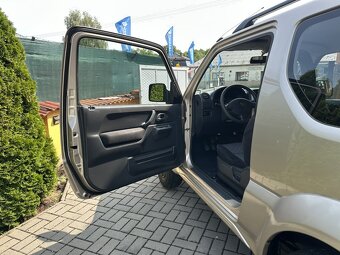 Suzuki Jimny 1.3i 63kW 4x4 - 18