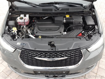Chrysler Pacifica 3,6L V6, nový model, 73.000km, po servise - 18
