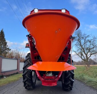 Japonský traktor KUBOTA GL 21 Diesel motor 3 válec, 21HP - 18