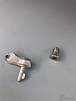 Nádrž víko nádrže kastlík IŽ 350 IŽ 49 DKW - 18