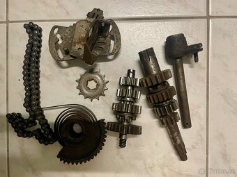 Díly Jawa 634, 638, 639, 640, kývačka, panelka - 18