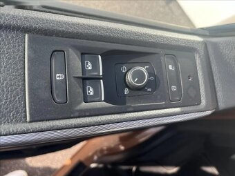 Volkswagen Multivan, 2,0 TDi 146kW 7DSG HIGHLINE 4M - 18