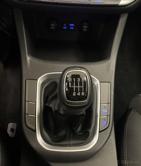 Hyundai i30 1.4i, 73 kW - 18