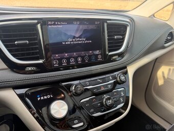 Chrysler Pacifica 3,6 RU Panorama Limited 2018 DPH - 18