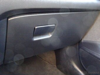 Toyota Yaris 1.5 e-CVT HYBRID,AUTOMAT,GARANCE KM, 1. MAJIT - 18